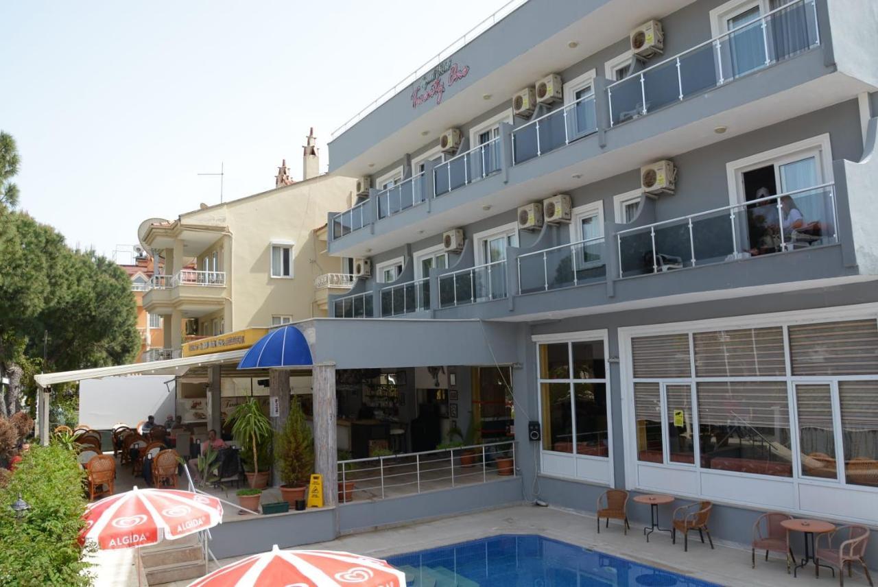 Famous Hotel